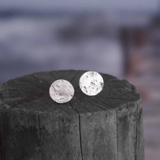 Kleine runde Ohrstecker »Vollmond« aus 925er Silber